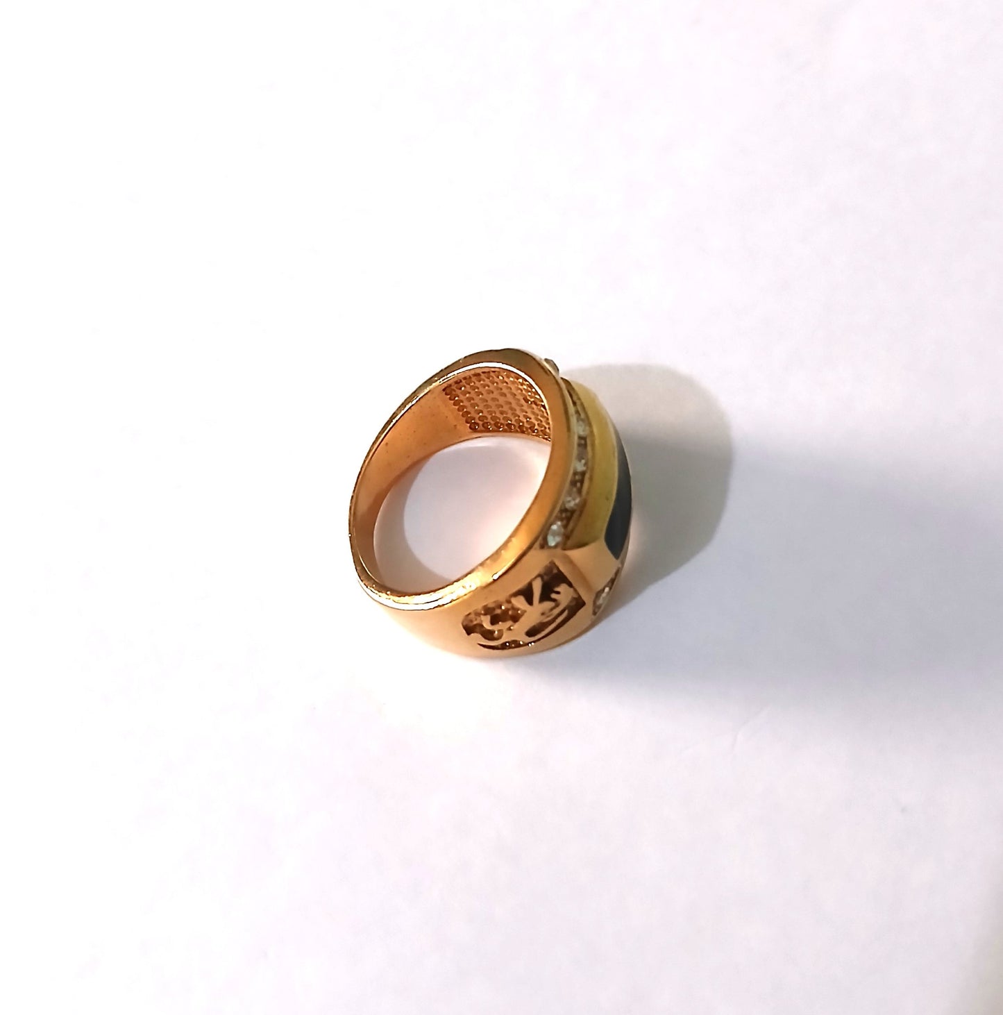 The Refined Elegance of our Men's Gemstone Rings Colored in Gold