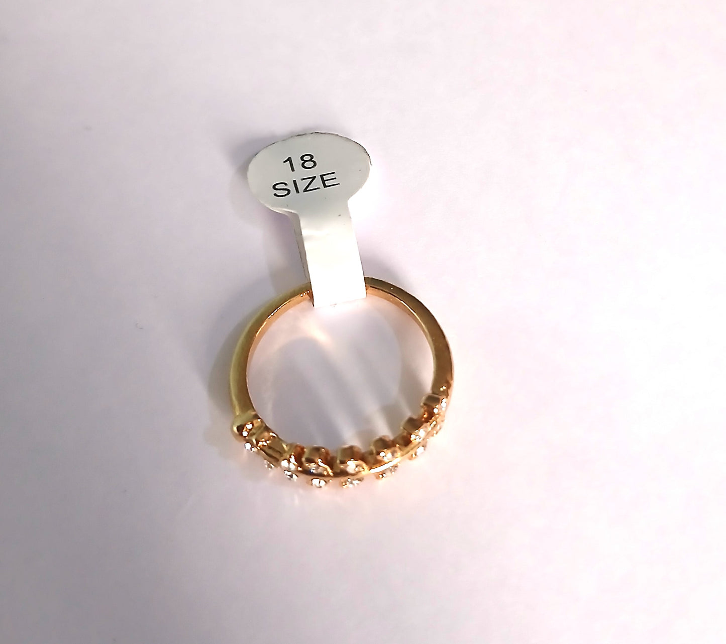 Gold-Colored Ring with an Elegant Leaves Design