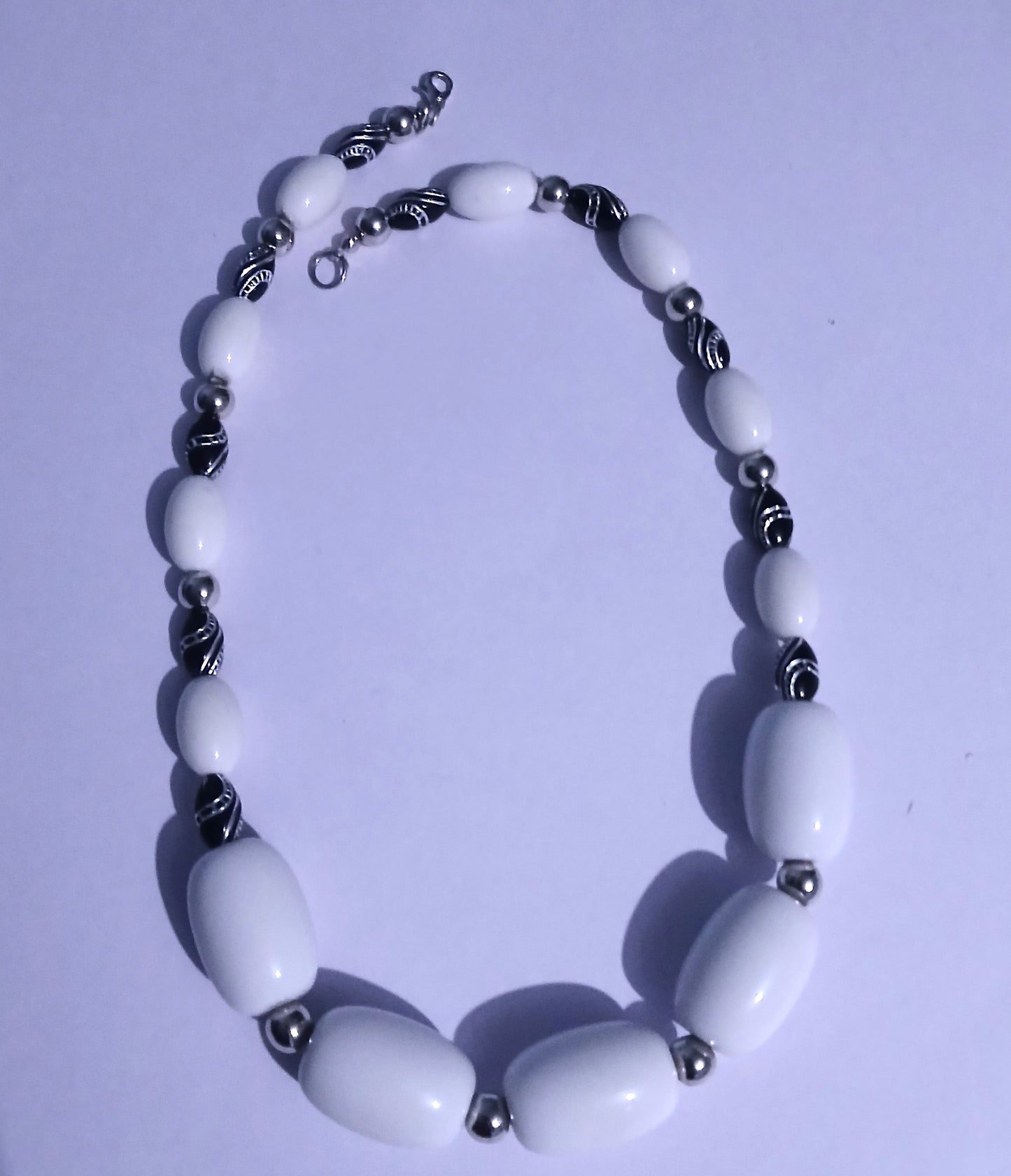 Trendy White Beaded Necklaces for Weddings, Parties, and Everyday Fashion