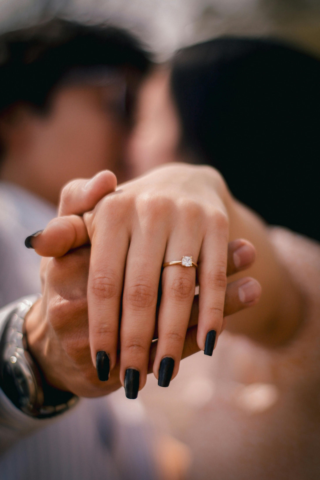 Promise Rings vs. Engagement Rings: What’s Best for Young Couples in Nairobi?