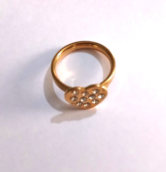 Heart-Shaped Ring with the Warmth of Gold with Shimmering Silver Gemstones