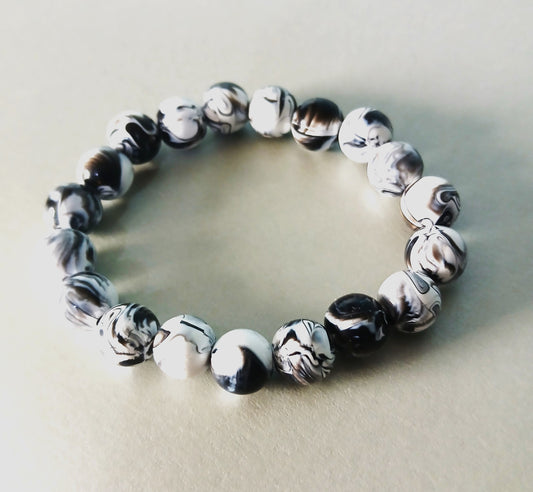 Beaded Bracelets with Authentic African Jewelry Traditions.