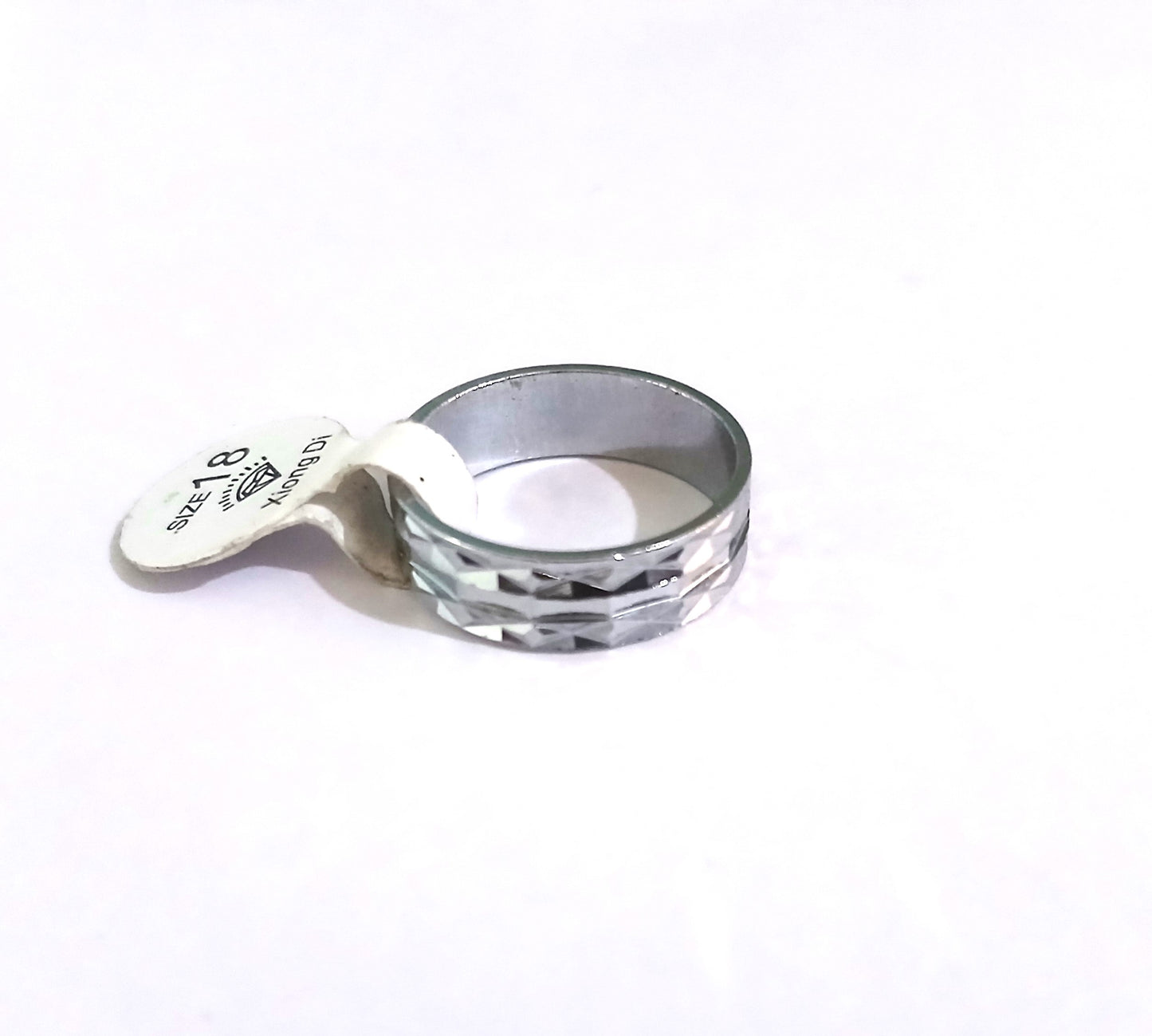 Sleek Silver Unisex Round Ring