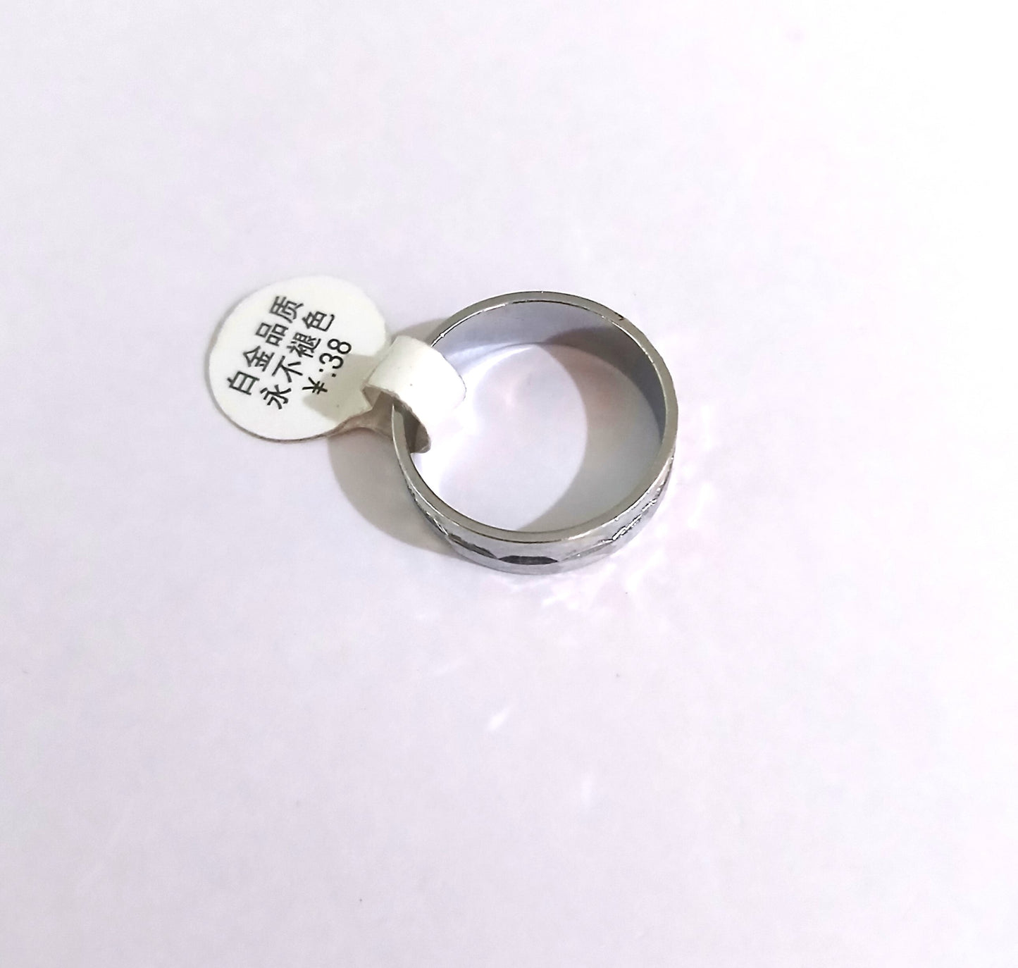 Sleek Silver Unisex Round Ring