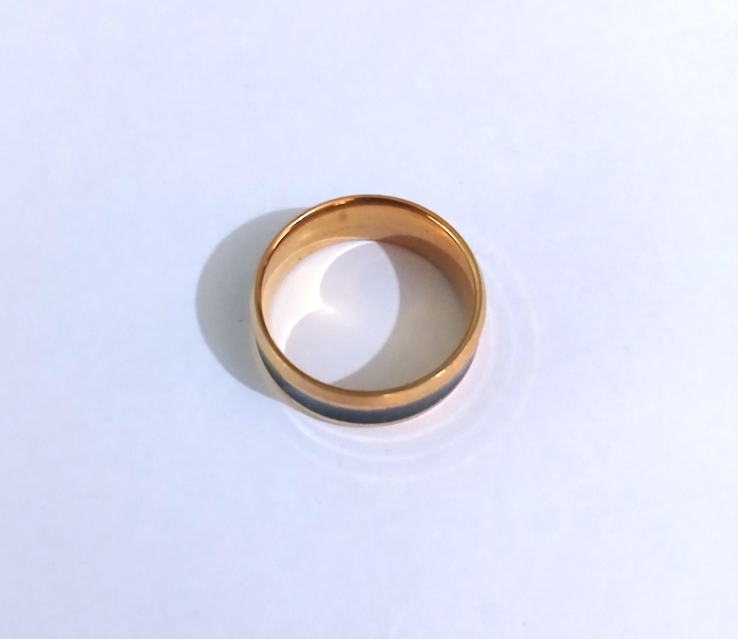 Stylish Gold-Colored Round Black Ring – Affordable Trendy Fashion