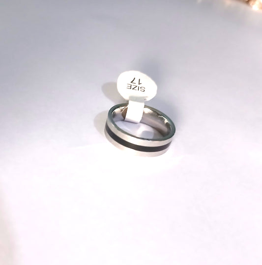 Silver Colored Ring with Black Line Detail – Unisex Engagement Ring, South C Nairobi