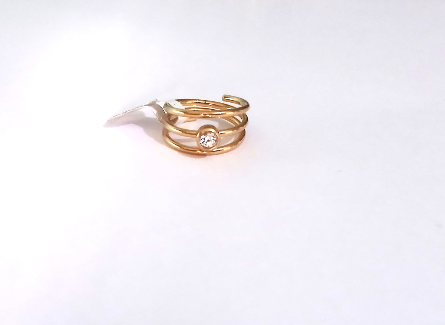 Classic Silver Twist Ring – Modern Elegance in Minimalist Design